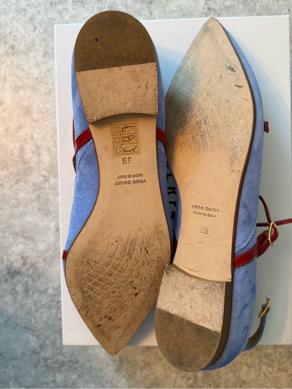 Ballerette Blue Suede Pointed Flats with Red Straps - Picture 7 of 9